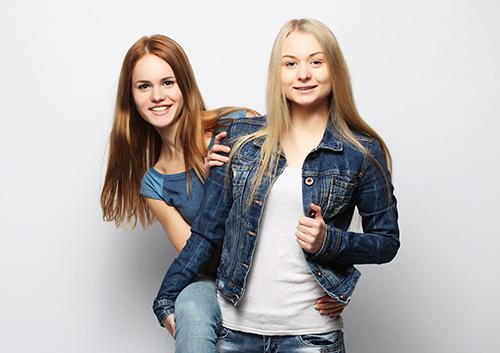 Whitening an Artificial Tooth